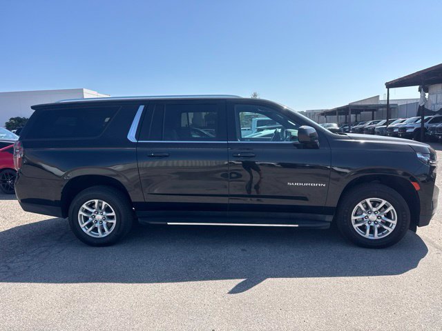 Used 2023 Chevrolet Suburban LT AWD/4WD image 4