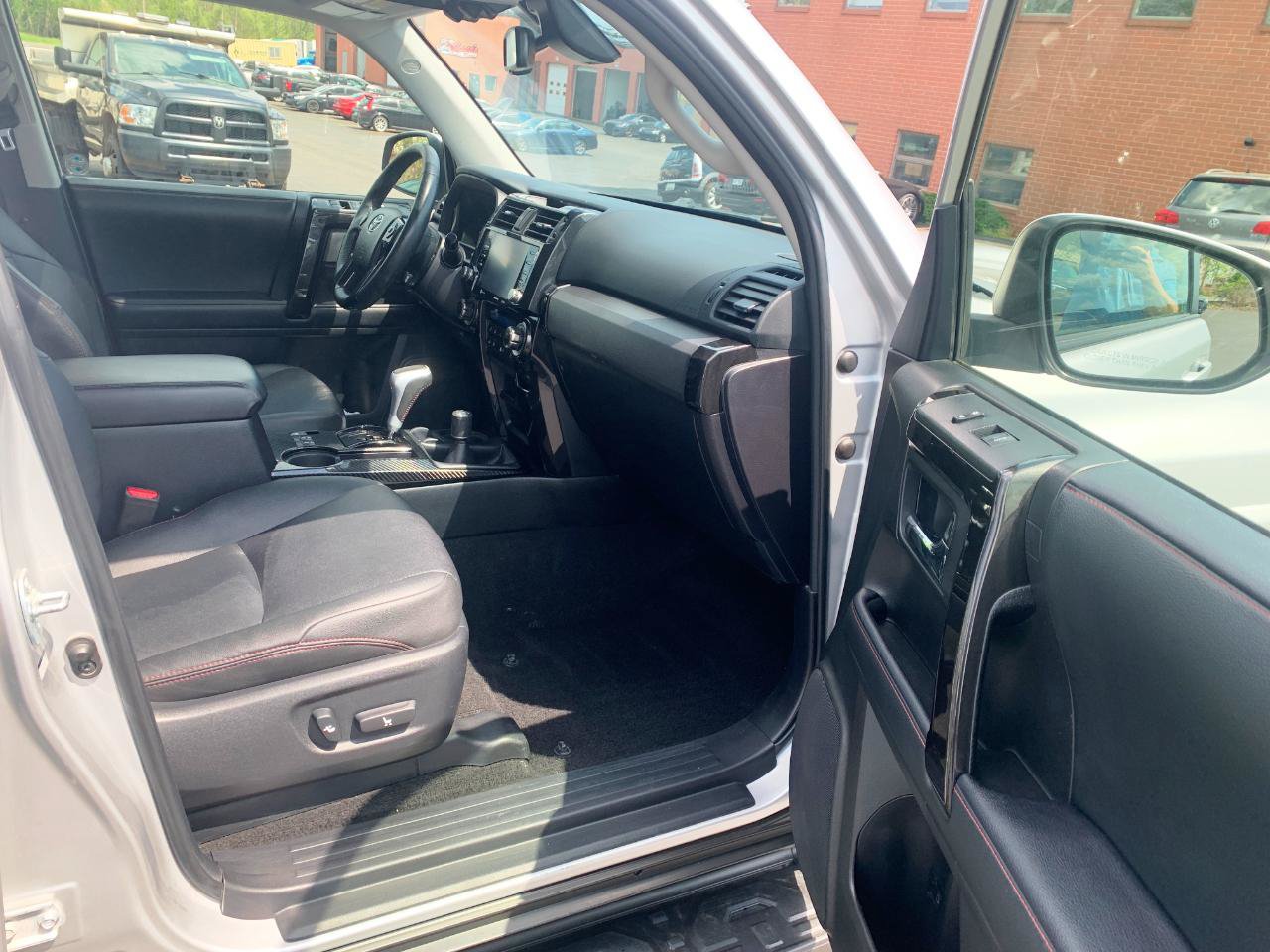 Used 2021 Toyota 4Runner SR5 AWD/4WD image 18