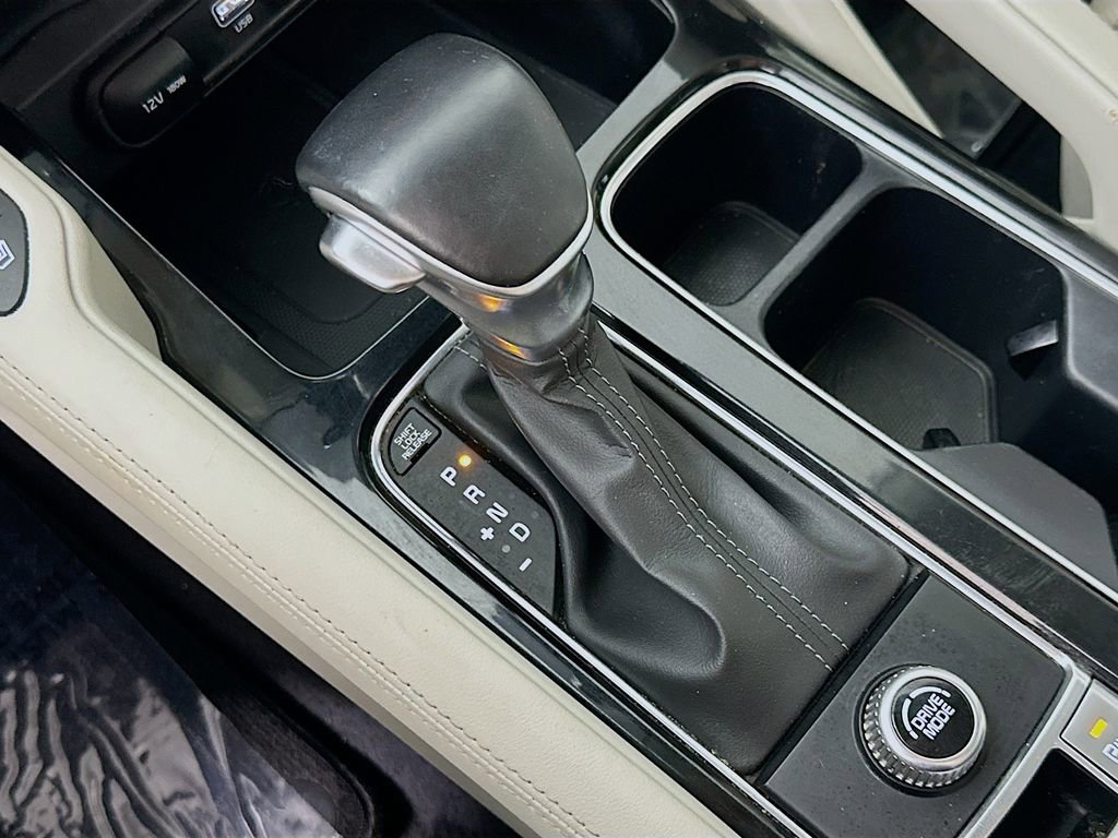 Used 2023 Kia Telluride EX w/ EX Captain's Chair Package image 33