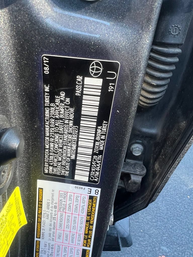 Used 2018 Toyota C-HR XLE FWD image 36