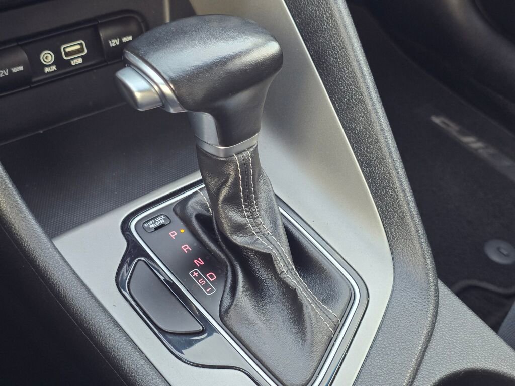 Used 2019 Kia Niro LX image 35