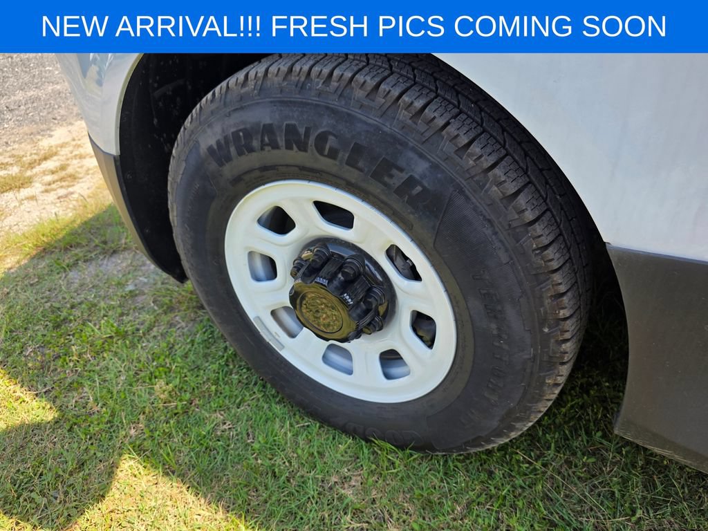 Used 2024 Chevrolet Brightdrop 400 w/ Commercial Equipment Package AWD/4WD image 6