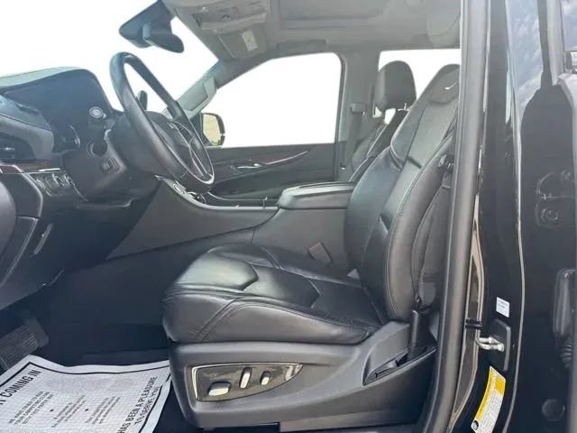Used 2019 Cadillac Escalade Premium Luxury w/ Escalade Sport Edition AWD/4WD image 9