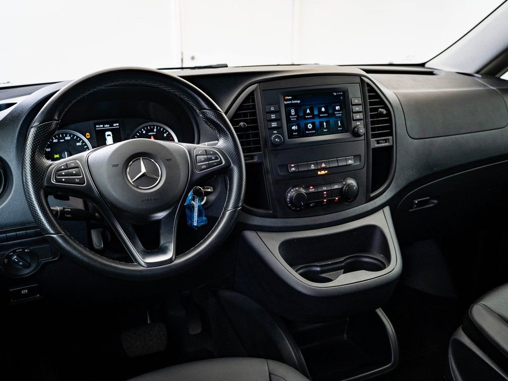 Used 2023 Mercedes-Benz Metris Passenger image 4