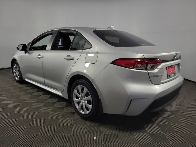 Used 2025 Toyota Corolla LE FWD image 6