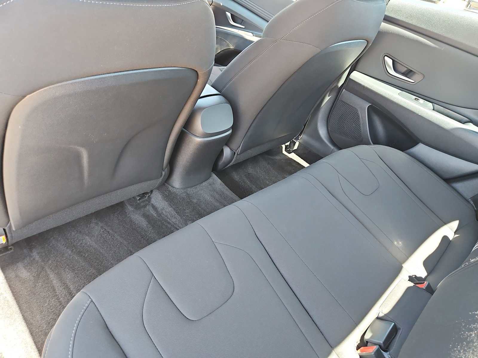 Certified 2023 Hyundai Elantra SEL w/ Convenience Package FWD image 18