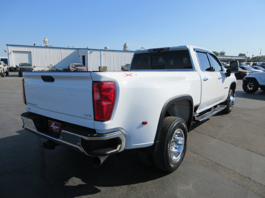 Certified 2022 Chevrolet Silverado 3500 LTZ w/ LTZ Convenience Package AWD/4WD image 6