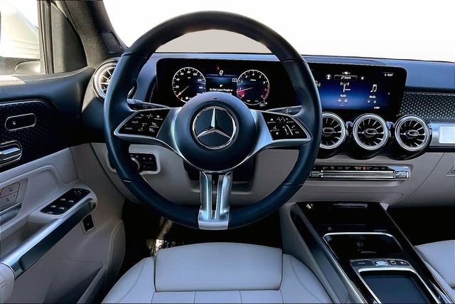 Certified 2025 Mercedes-Benz GLB 250 4MATIC image 11