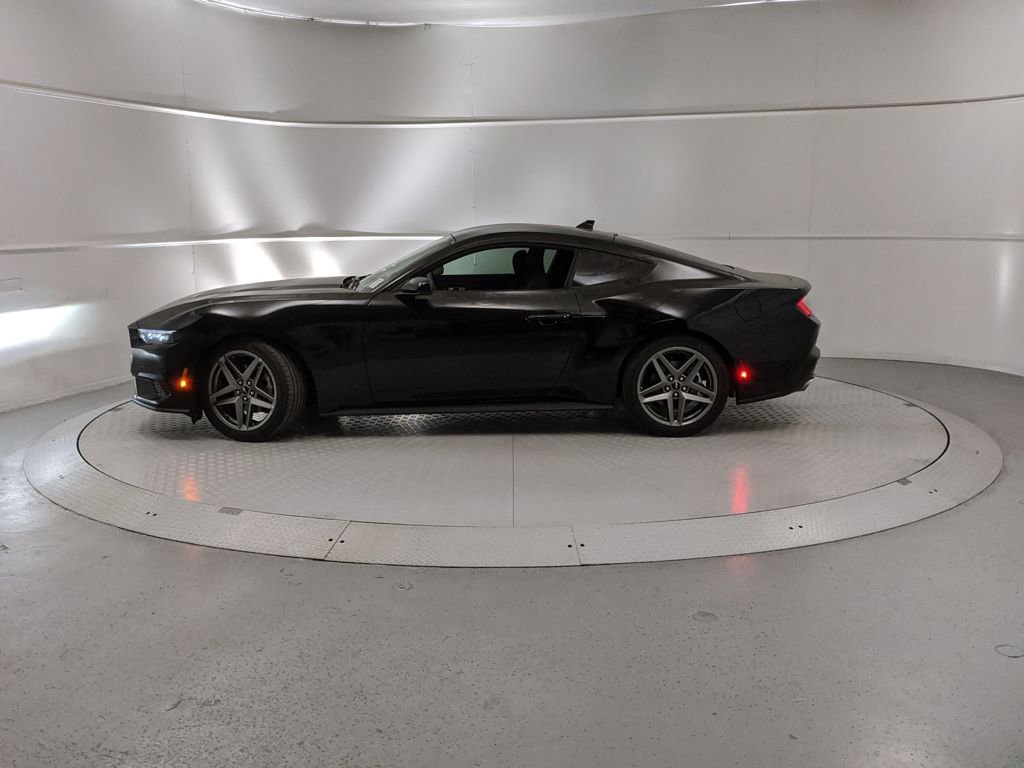 New 2025 Ford Mustang Coupe image 5