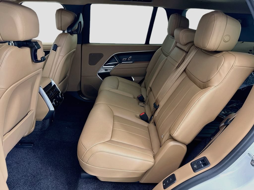 New 2026 Land Rover Range Rover Long Wheelbase SE AWD/4WD image 20