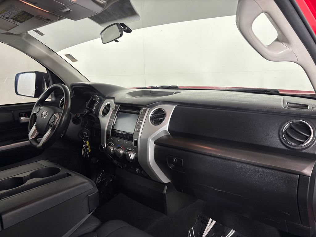Used 2014 Toyota Tundra SR5 AWD/4WD image 31