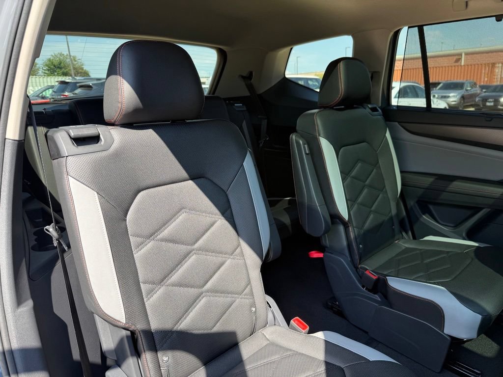 New 2026 Volkswagen Atlas Peak Edition AWD/4WD image 18