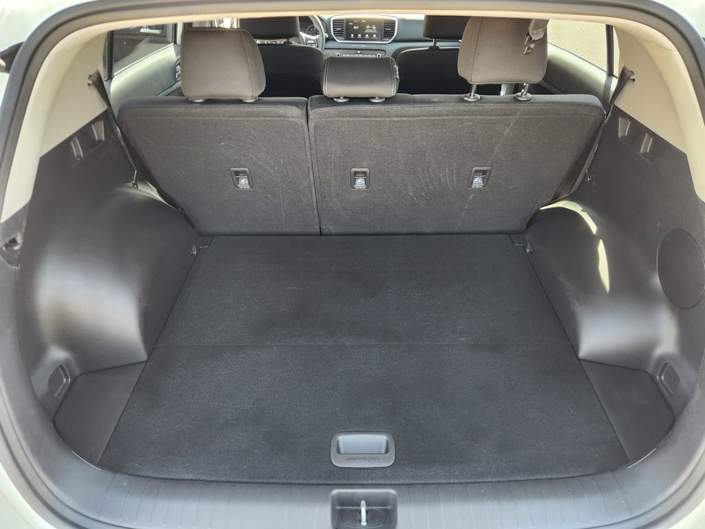 Used 2021 Kia Sportage LX image 15