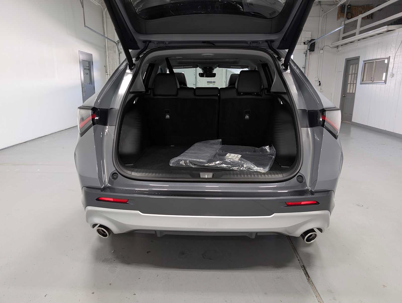 Certified 2025 Acura ADX AWD image 39