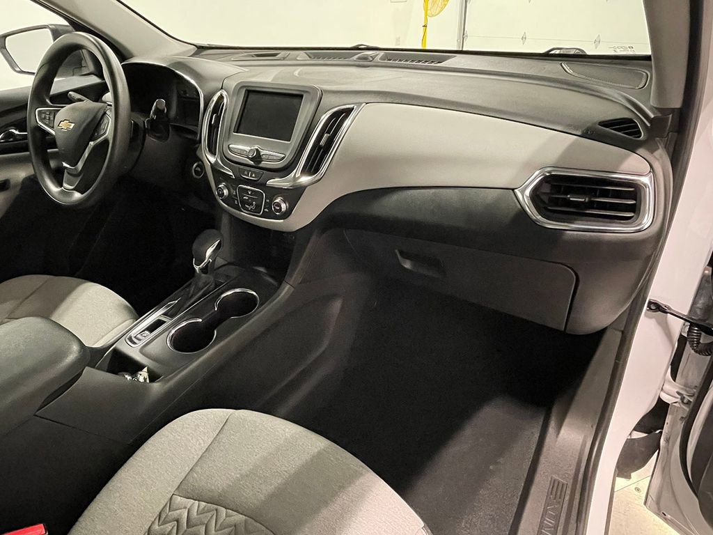 Used 2023 Chevrolet Equinox LS image 26