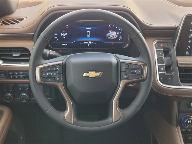 Used 2023 Chevrolet Suburban High Country image 9