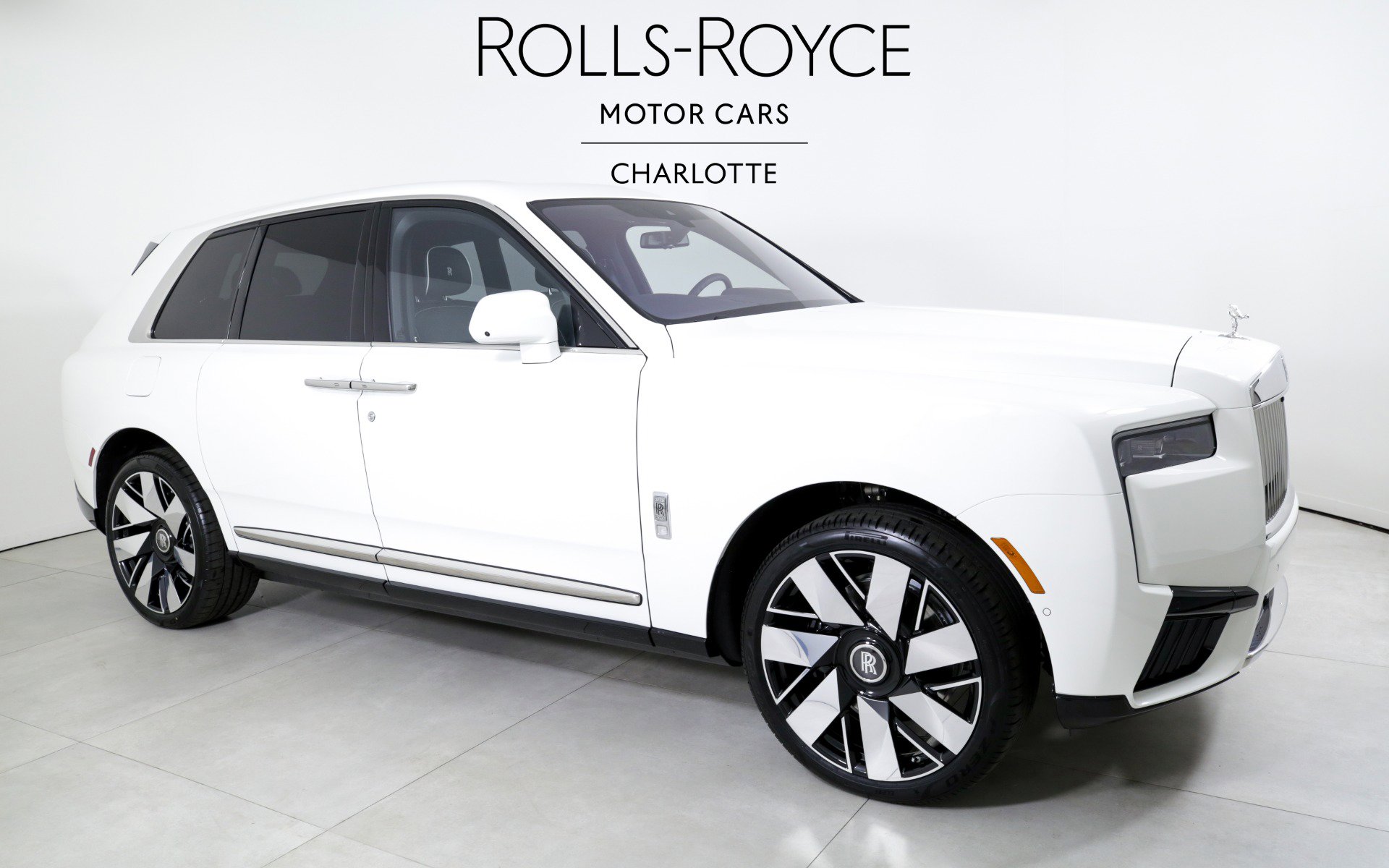 Certified 2025 Rolls-Royce Cullinan image 5