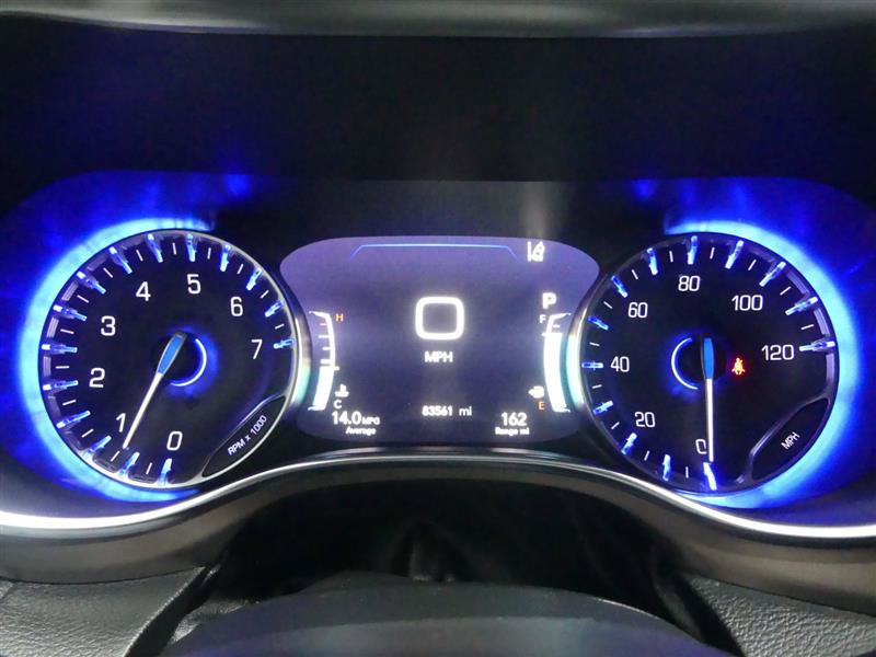 Used 2018 Chrysler Pacifica Touring-L Plus w/ Advanced Safetytec Group FWD image 30