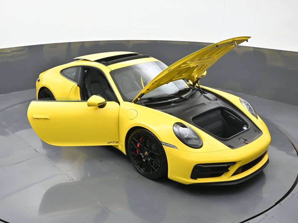 Certified 2024 Porsche 911 Carrera GTS RWD image 28