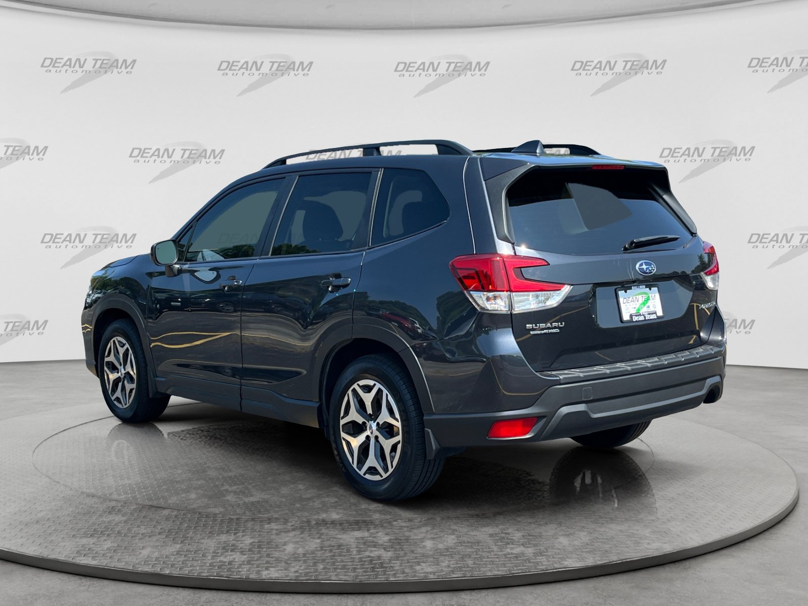 Used 2019 Subaru Forester Premium AWD/4WD image 6