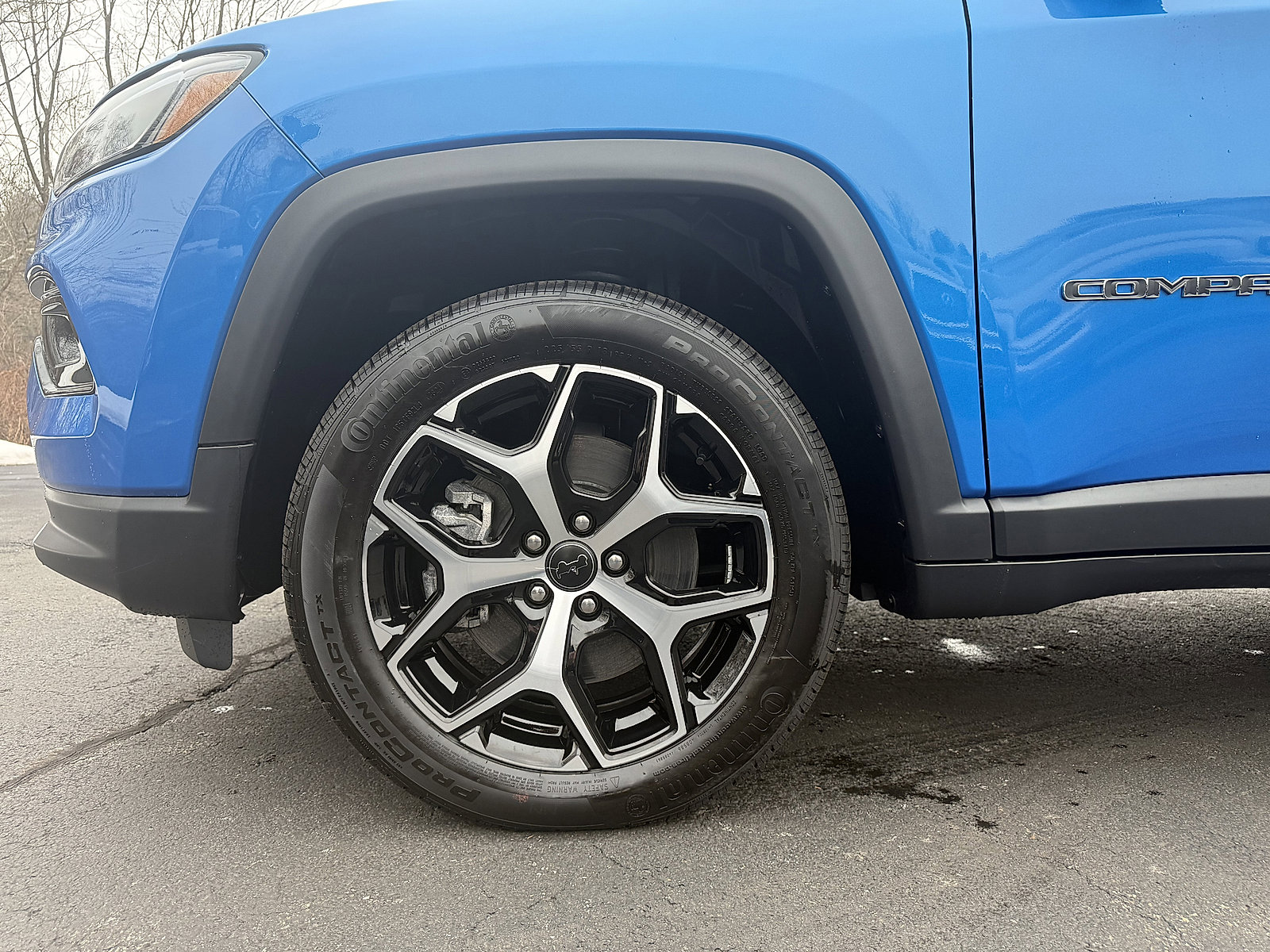 Certified 2025 Jeep Compass Limited image 9