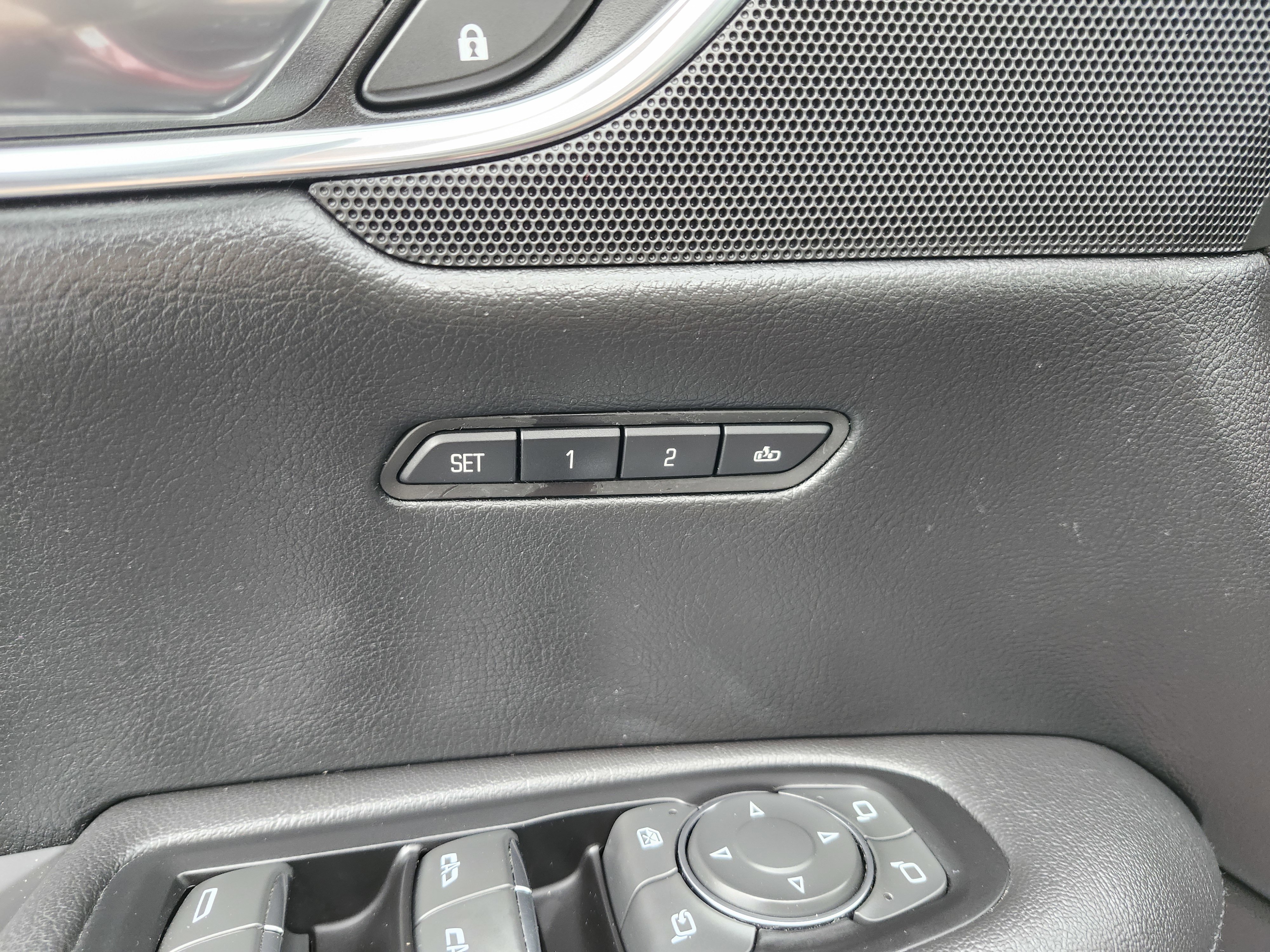 Used 2018 Cadillac XT5 Luxury image 30