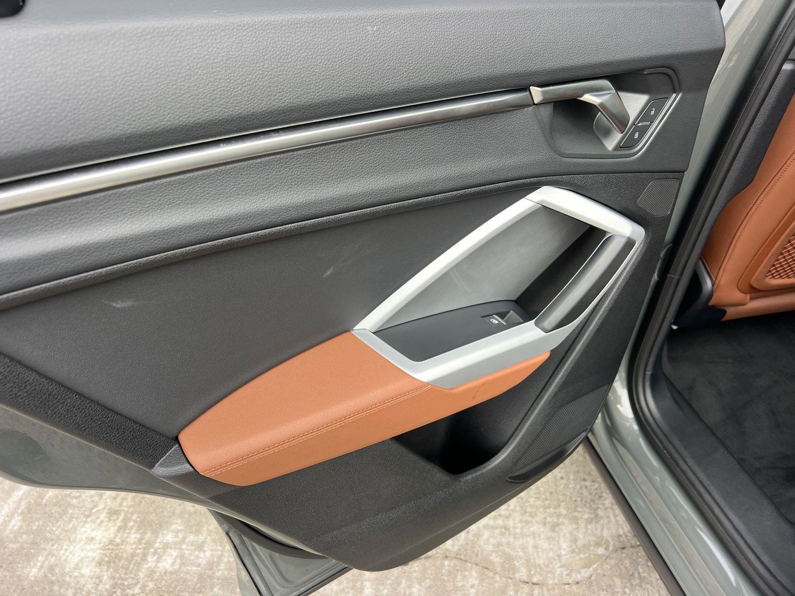 Certified 2025 Audi Q3 2.0T Premium w/ Convenience Package image 22