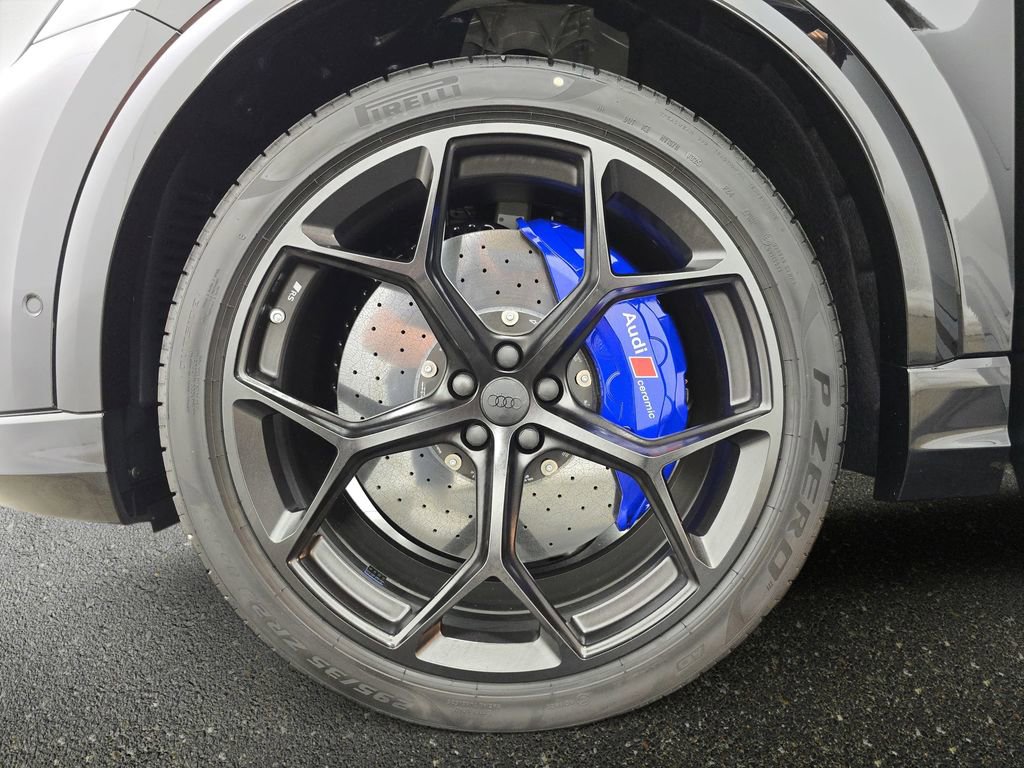 New 2026 Audi RS Q8 performance image 33