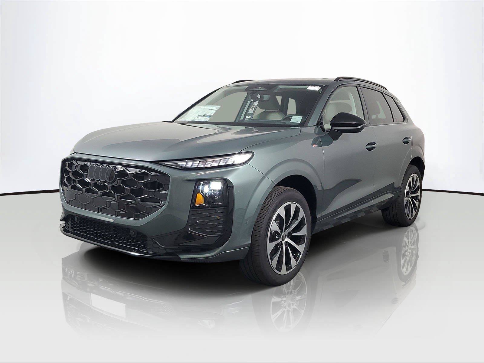 New 2026 Audi Q3 quattro 2.0T AWD/4WD image 3