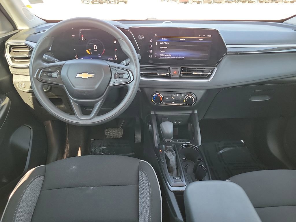 Used 2025 Chevrolet TrailBlazer LS w/ LS Confidence Package image 10