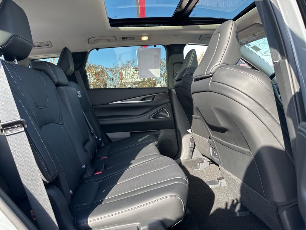 Used 2025 INFINITI QX60 Sensory w/ Vision Package image 36