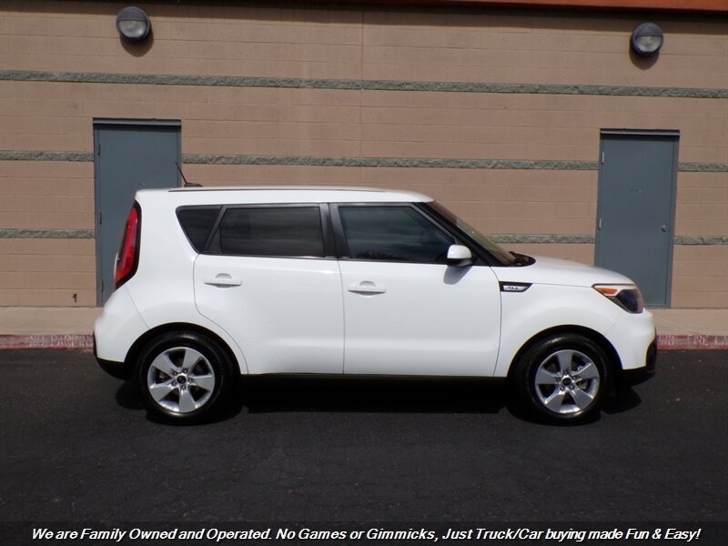 Used 2018 Kia Soul FWD image 8