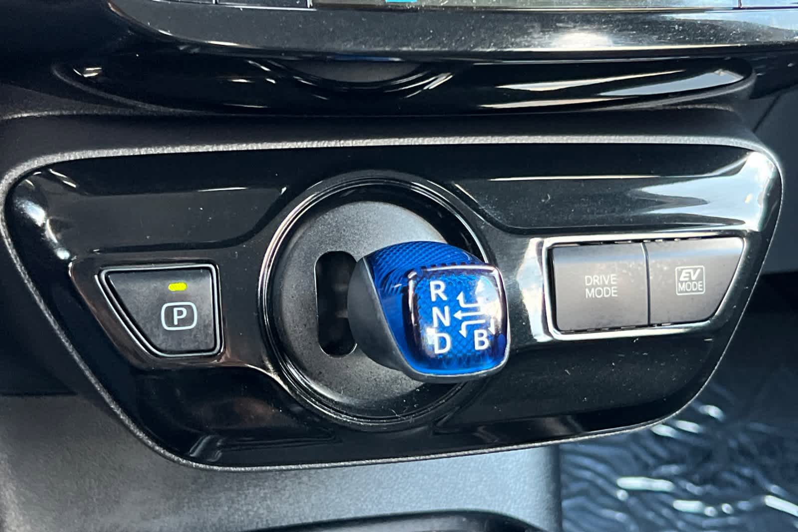 Certified 2019 Toyota Prius LE w/ Carpet Mat Package FWD image 22