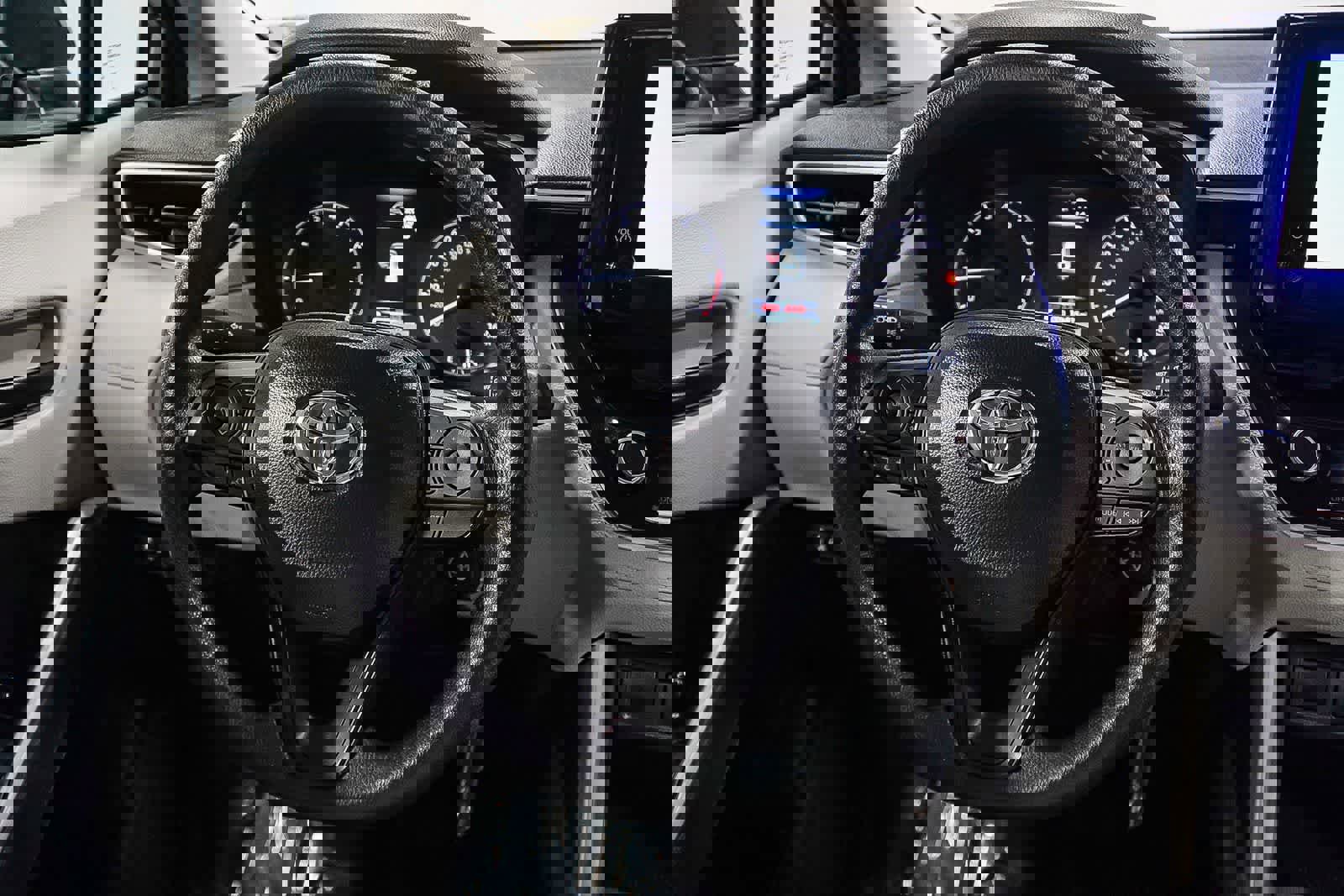 Certified 2025 Toyota Corolla Cross L image 15