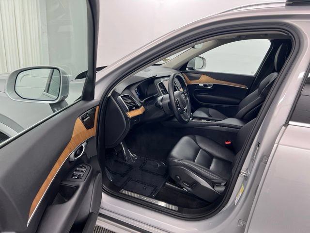 Used 2023 Volvo XC90 B6 Plus AWD/4WD image 14