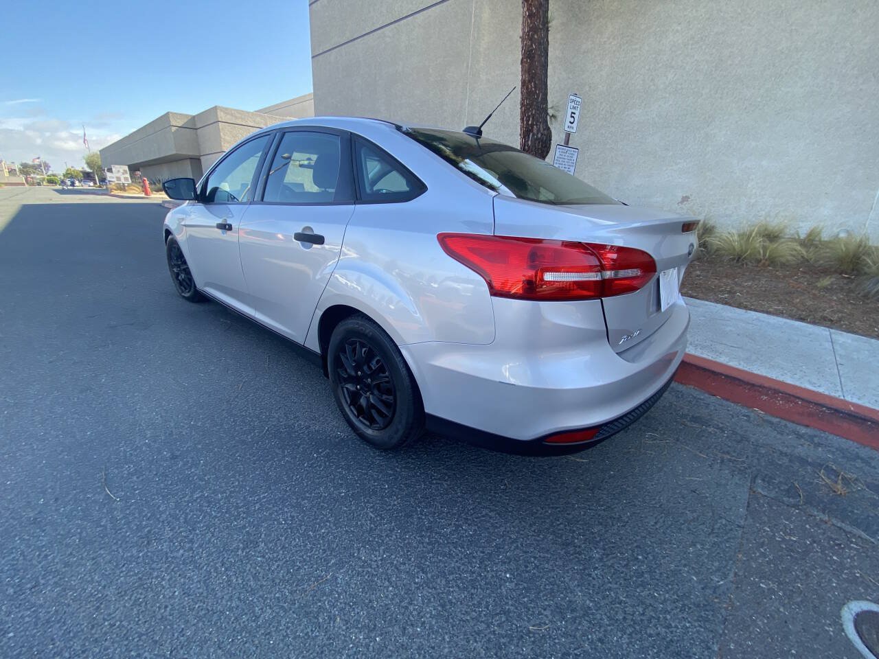 Used 2015 Ford Focus S FWD image 6