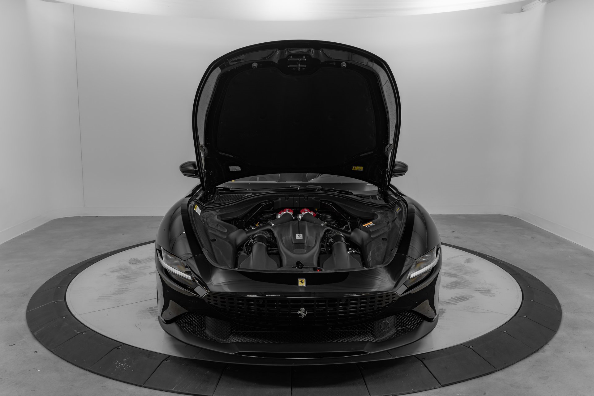 Certified 2025 Ferrari Roma Spider image 19