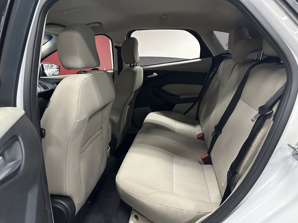 Used 2017 Ford Focus SE image 26