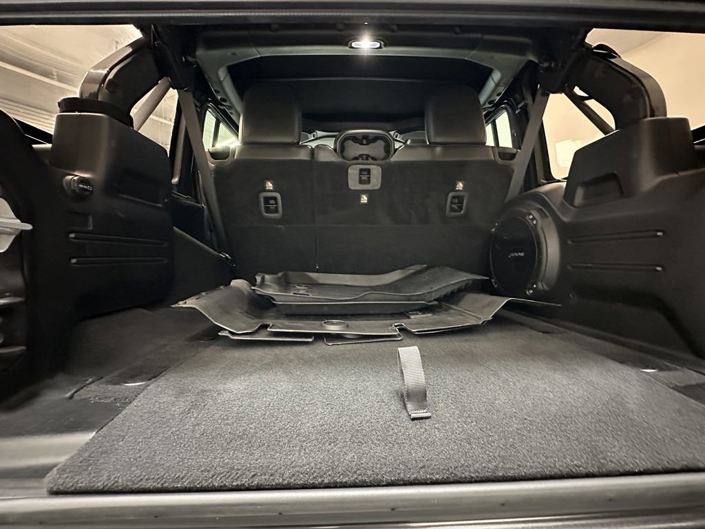Used 2018 Jeep Wrangler Unlimited Rubicon image 21