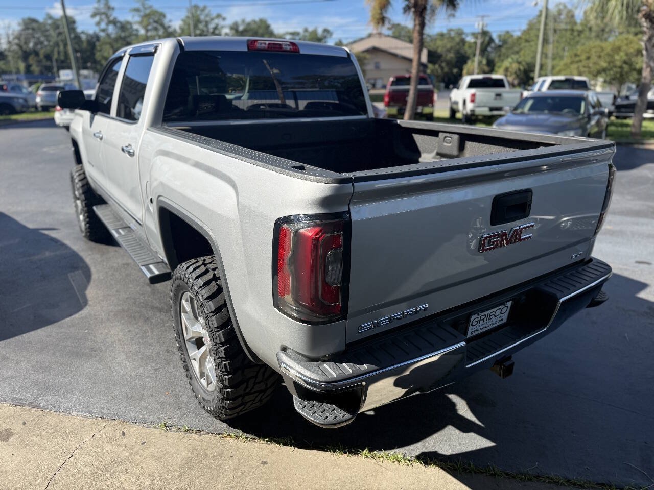 Used 2018 GMC Sierra 1500 SLT RWD image 4