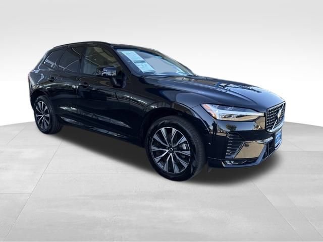 Used 2025 Volvo XC60 B5 Plus image 7