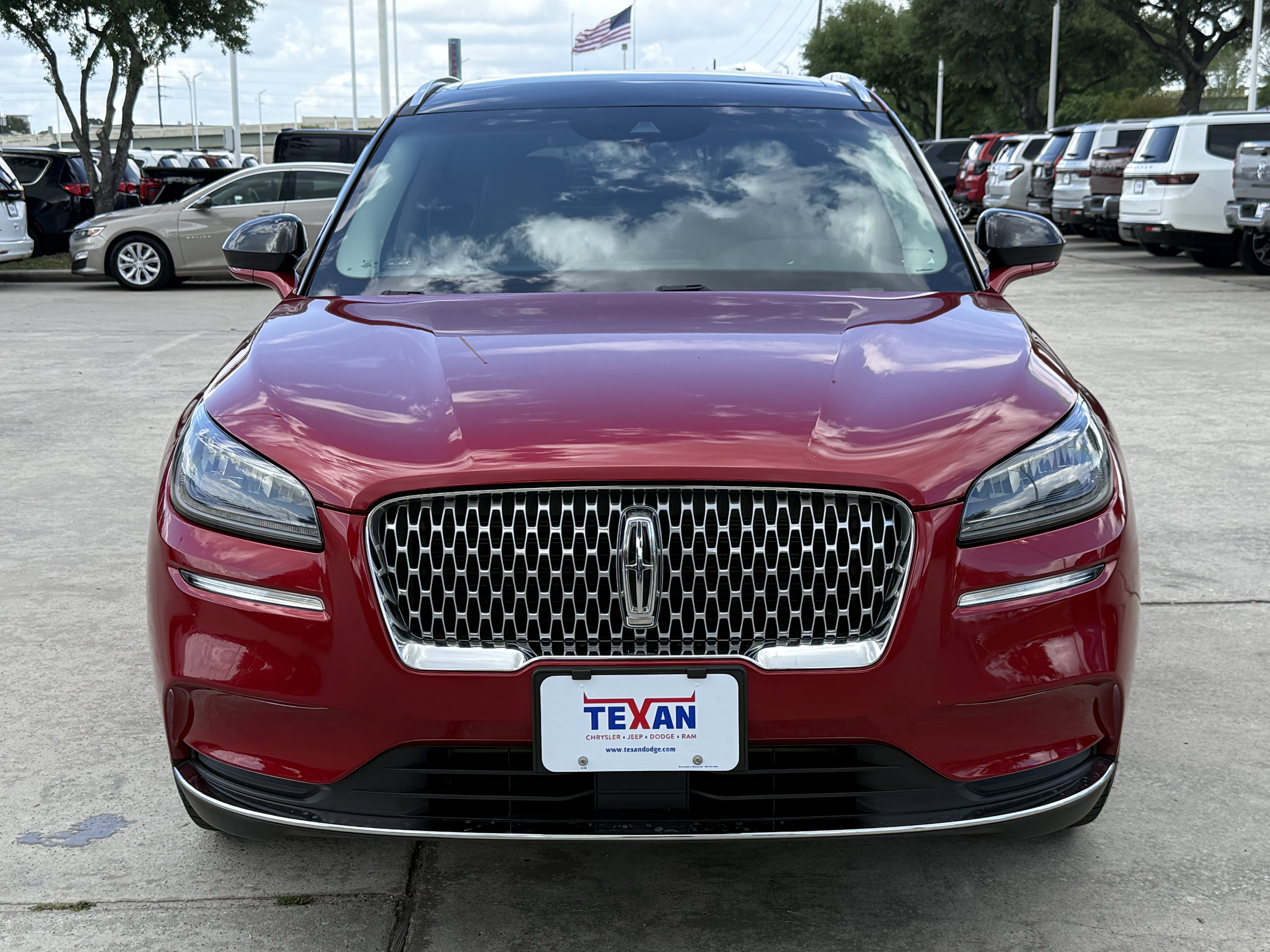 Used 2022 Lincoln Corsair FWD w/ Premium Package image 10