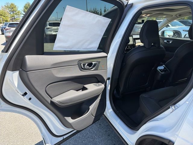 New 2026 Volvo XC60 B5 Ultra w/ Protection Package Premier AWD/4WD image 11