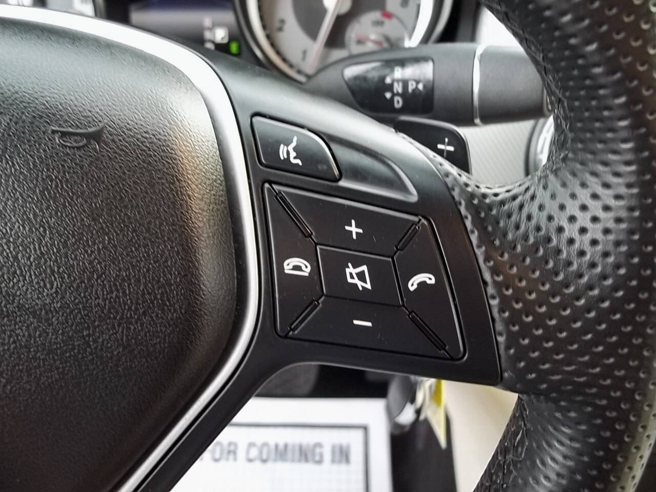 Used 2014 Mercedes-Benz CLA 250 4MATIC image 21