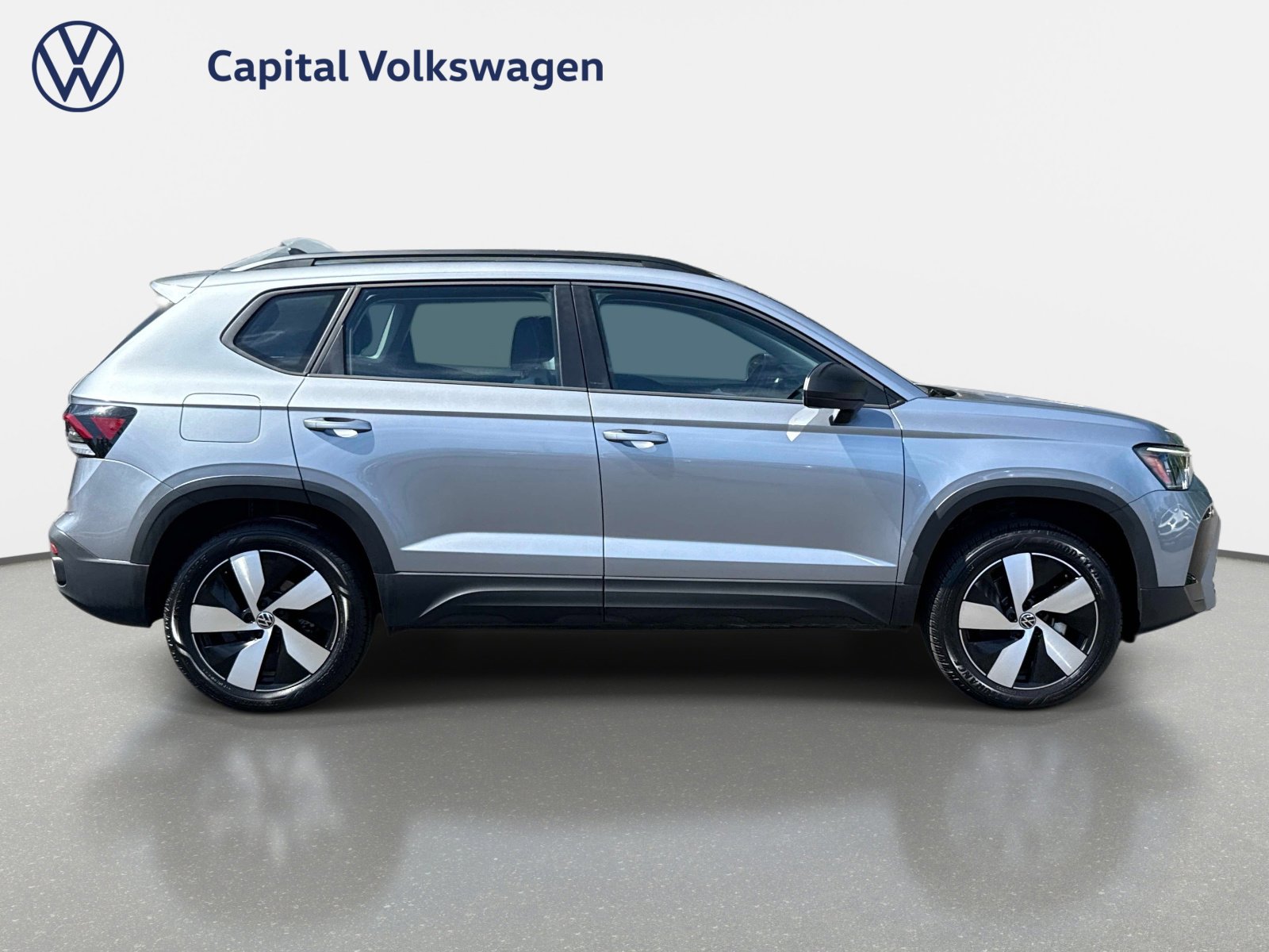 Used 2025 Volkswagen Taos S AWD/4WD image 4
