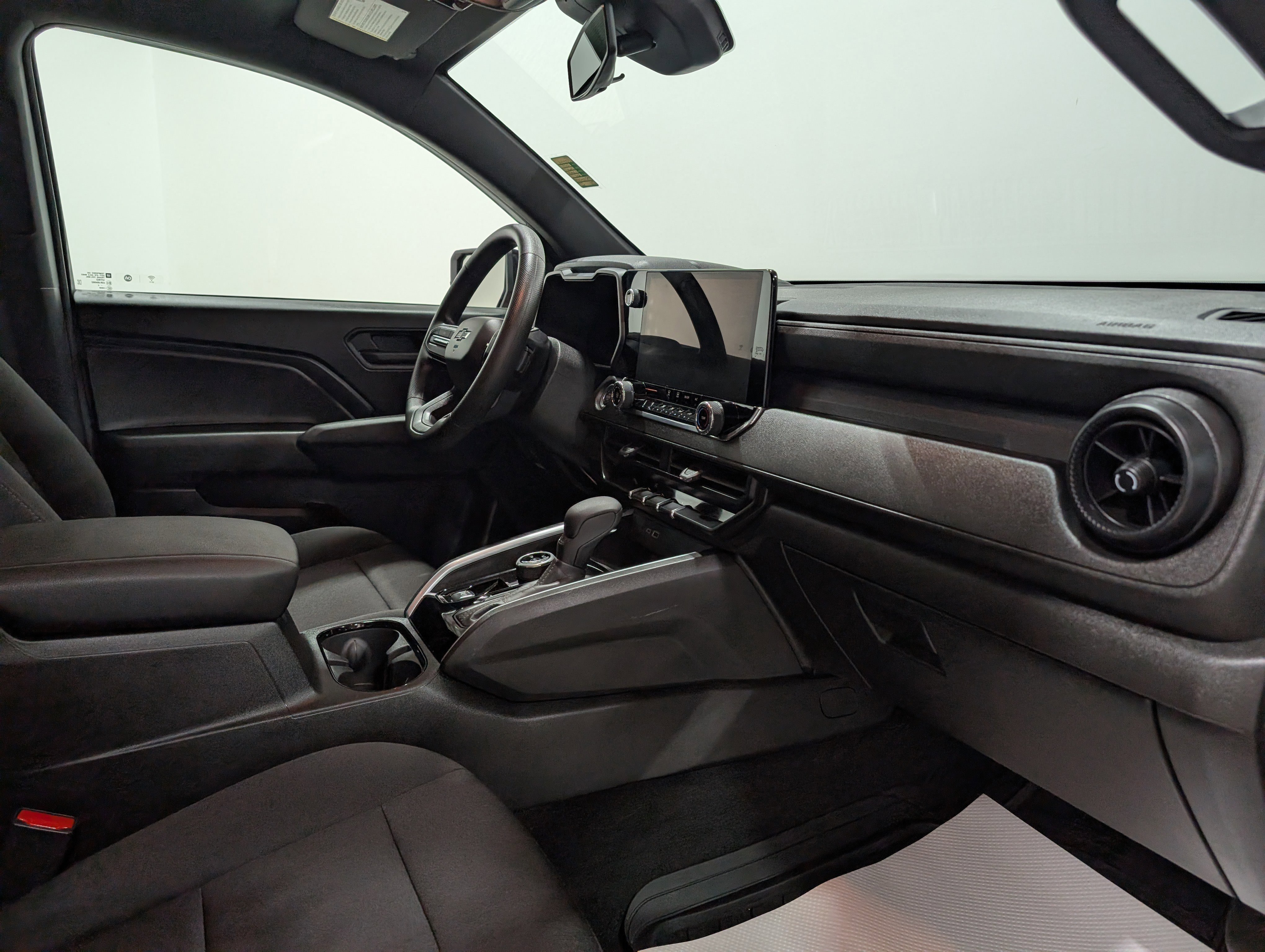 Used 2024 Chevrolet Colorado Trail Boss w/ Advanced Trailering Package image 19