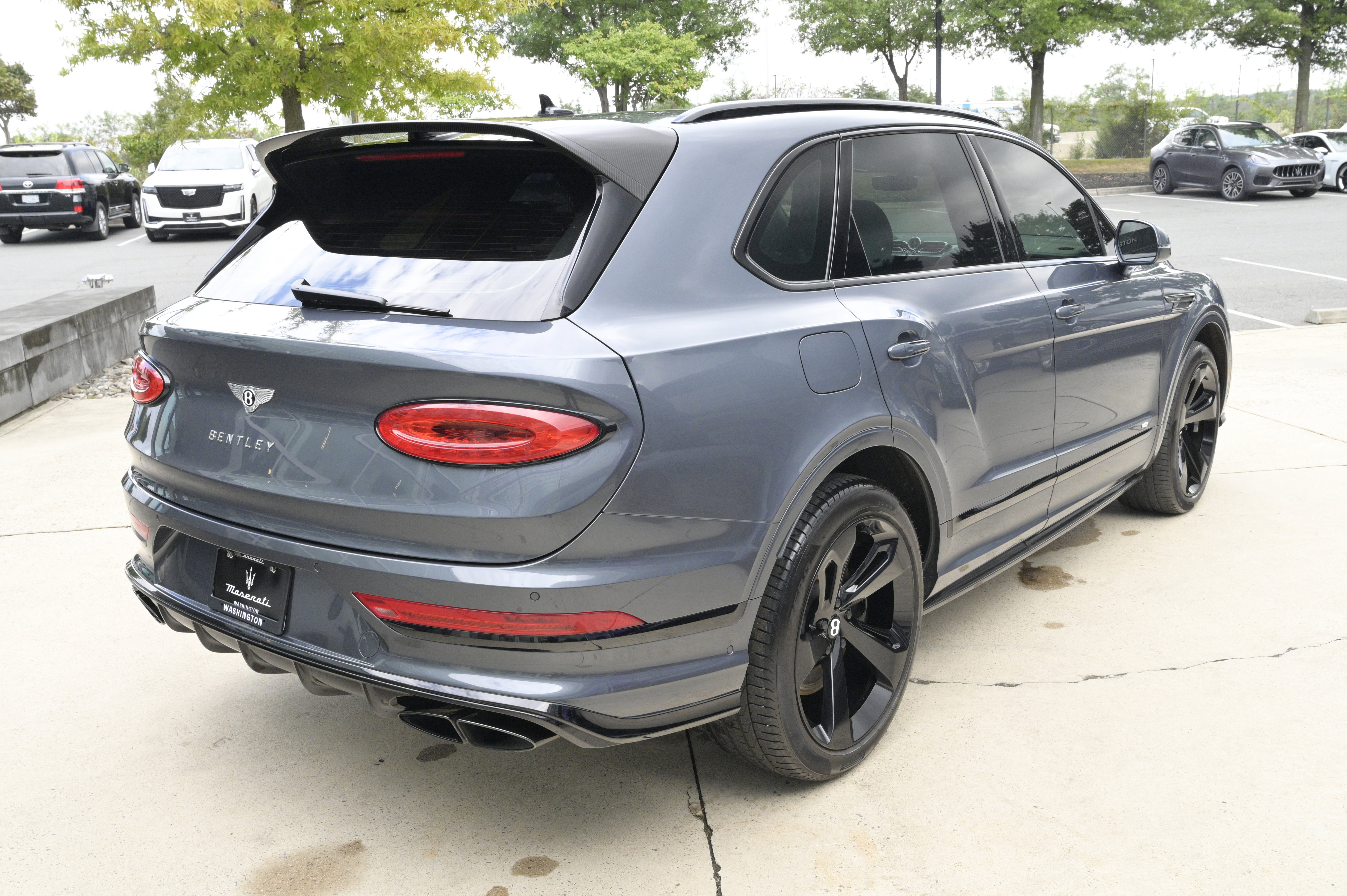 Used 2021 Bentley Bentayga AWD/4WD image 5