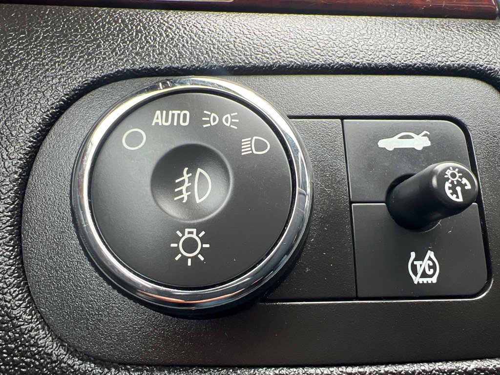 Used 2008 Chevrolet Impala LT image 17