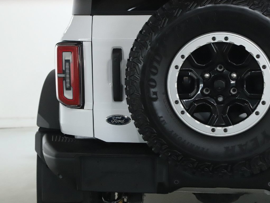 Used 2023 Ford Bronco Badlands w/ Sasquatch Package AWD/4WD image 45