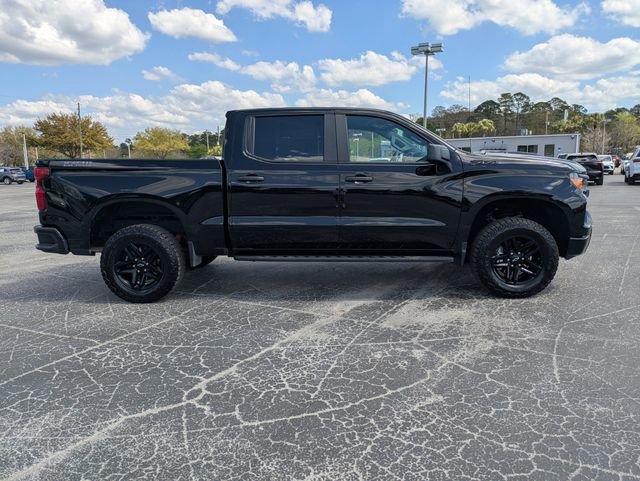 Used 2025 Chevrolet Silverado 1500 Custom Trail Boss w/ Dark Appearance Package image 3